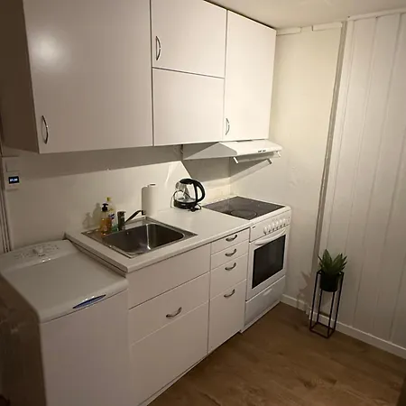 Hel I Bekkelag, 5 Minutter Til Sentrum *